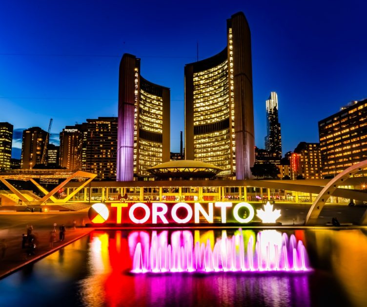 Toronto City & CN Tower Tour